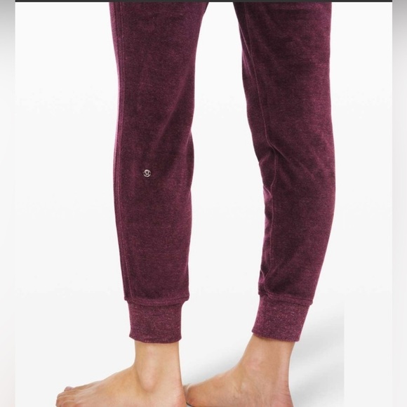 Lululemon Athletica Warm Down Jogger Velour Heathered Arctic Plum Size 4 - Picture 6 of 15
